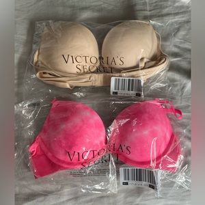SOLD!      Victoria’s Secret bras 2 pack